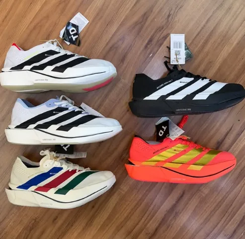 Coleção Adidas disponível por encomenda