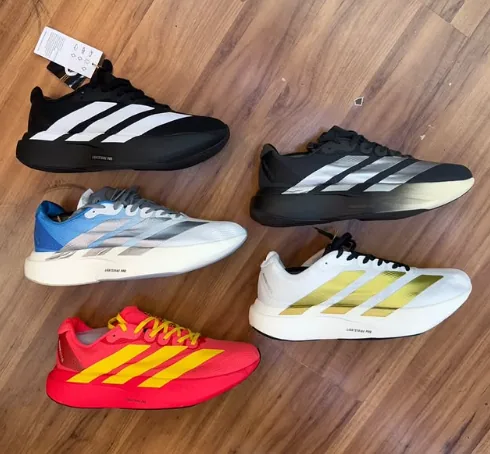 Modelos Adidas esportivos disponíveis por encomenda